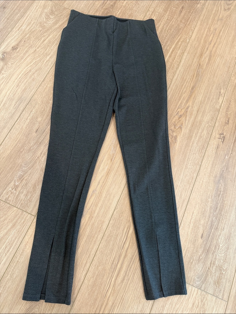 Old Navy Heather gray Ponte Skinny Pants with Front Seams /slits